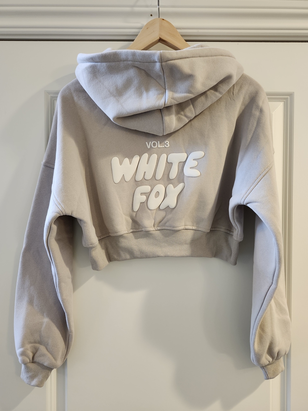 NWT White Fox Offstage Cropped Zip Hoodie Moon XS/S - Picture 6 of 6